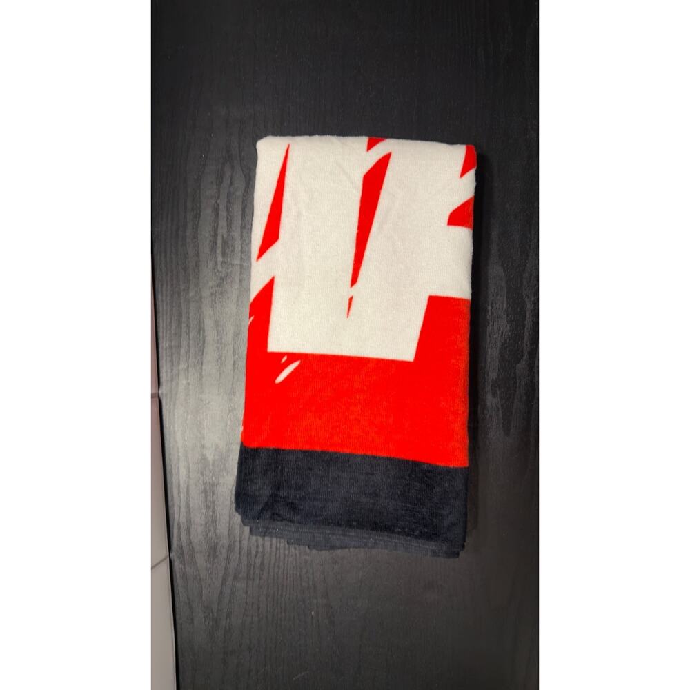 Marvel Comics Logo Bath & Beach Towel NWT